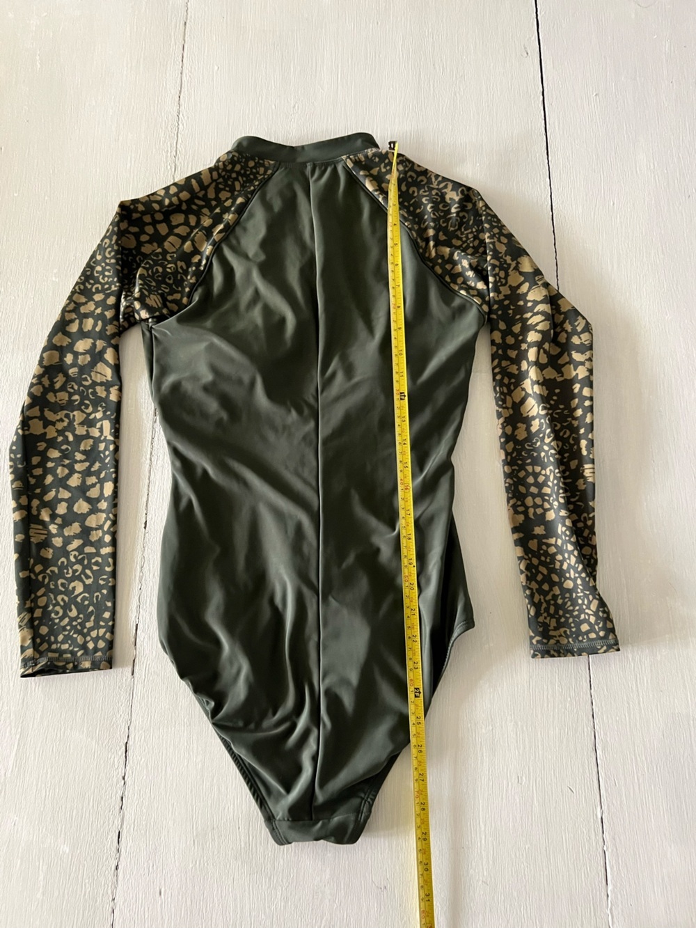 All In Motion Olive Green Leopard Print Long Sleeve Rash Guard Swimsuit Medium - Picture 5 of 5